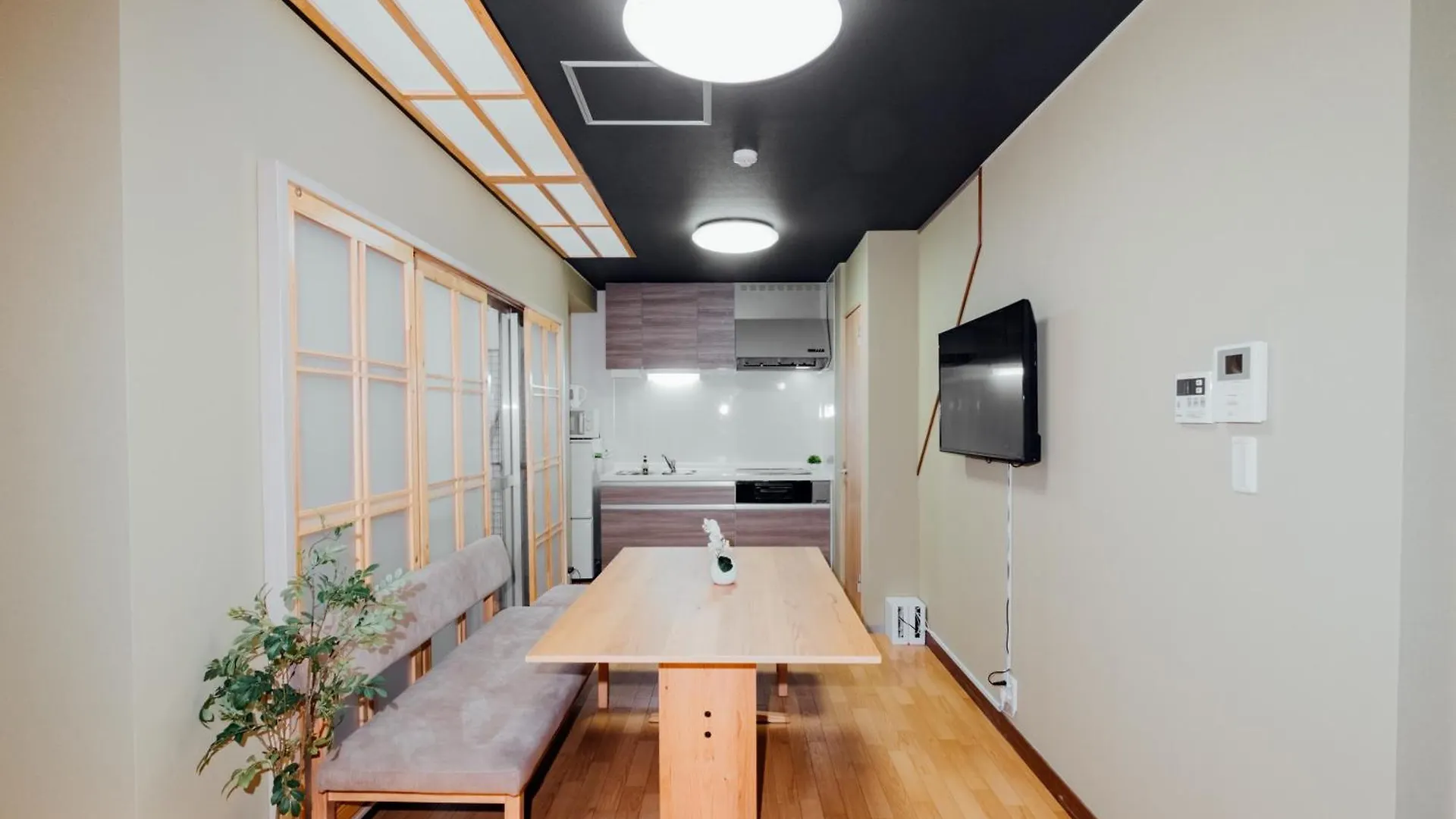 Feriehus New 敷津西兩層民宿 最多可容納13人 大国町站步行5分 交通便利 Villa Osaka